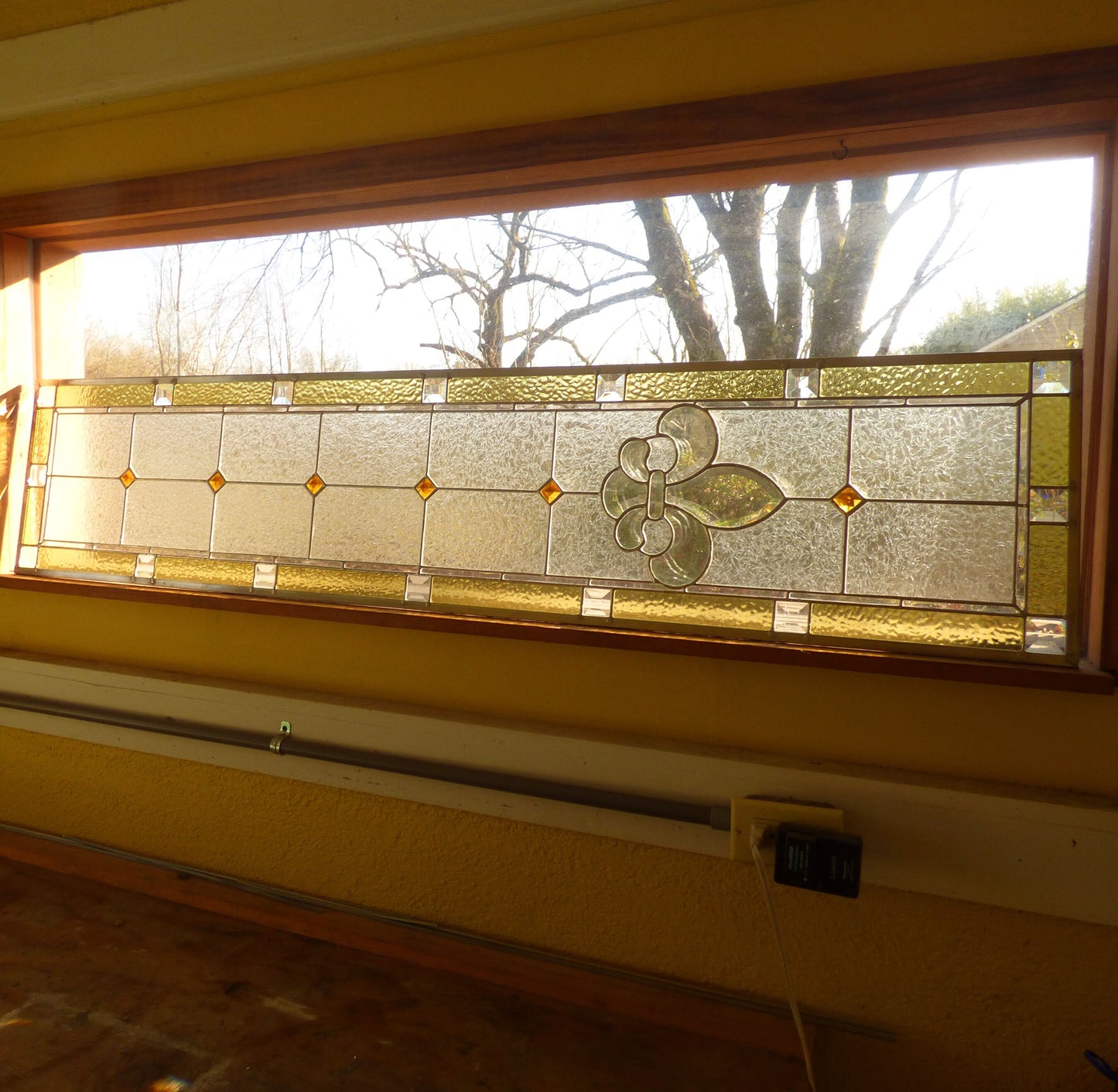 Stained Glass Sidelight - Fleur de lis Panel