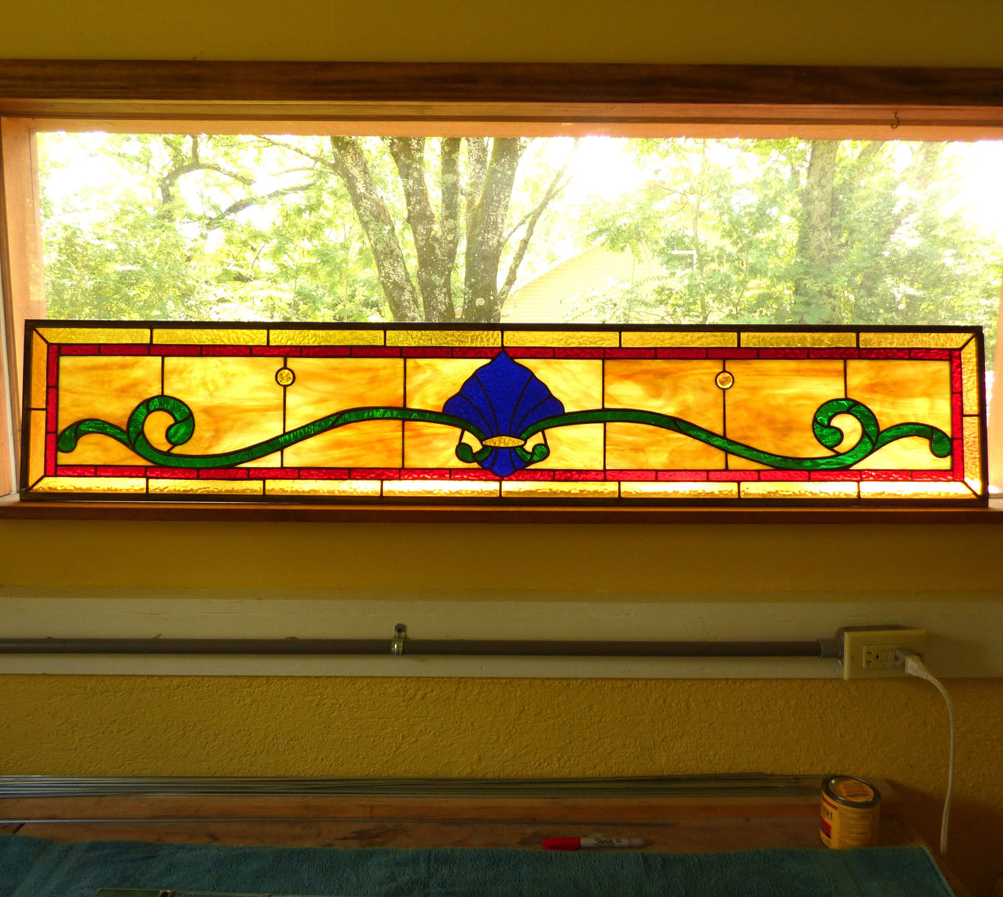 Stained Glass Transom - Victorian Fleur de Lis Transom