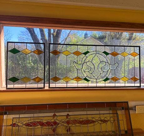 Stained Glass Sidelight / Transom - Medallion Transom